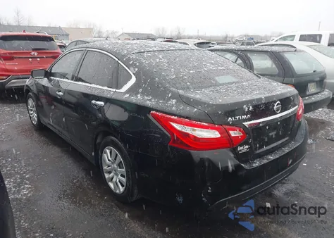 2017 Nissan Altima 2.5 S z USA, uszkodzony, nr VIN 1N4AL3AP6HC156990